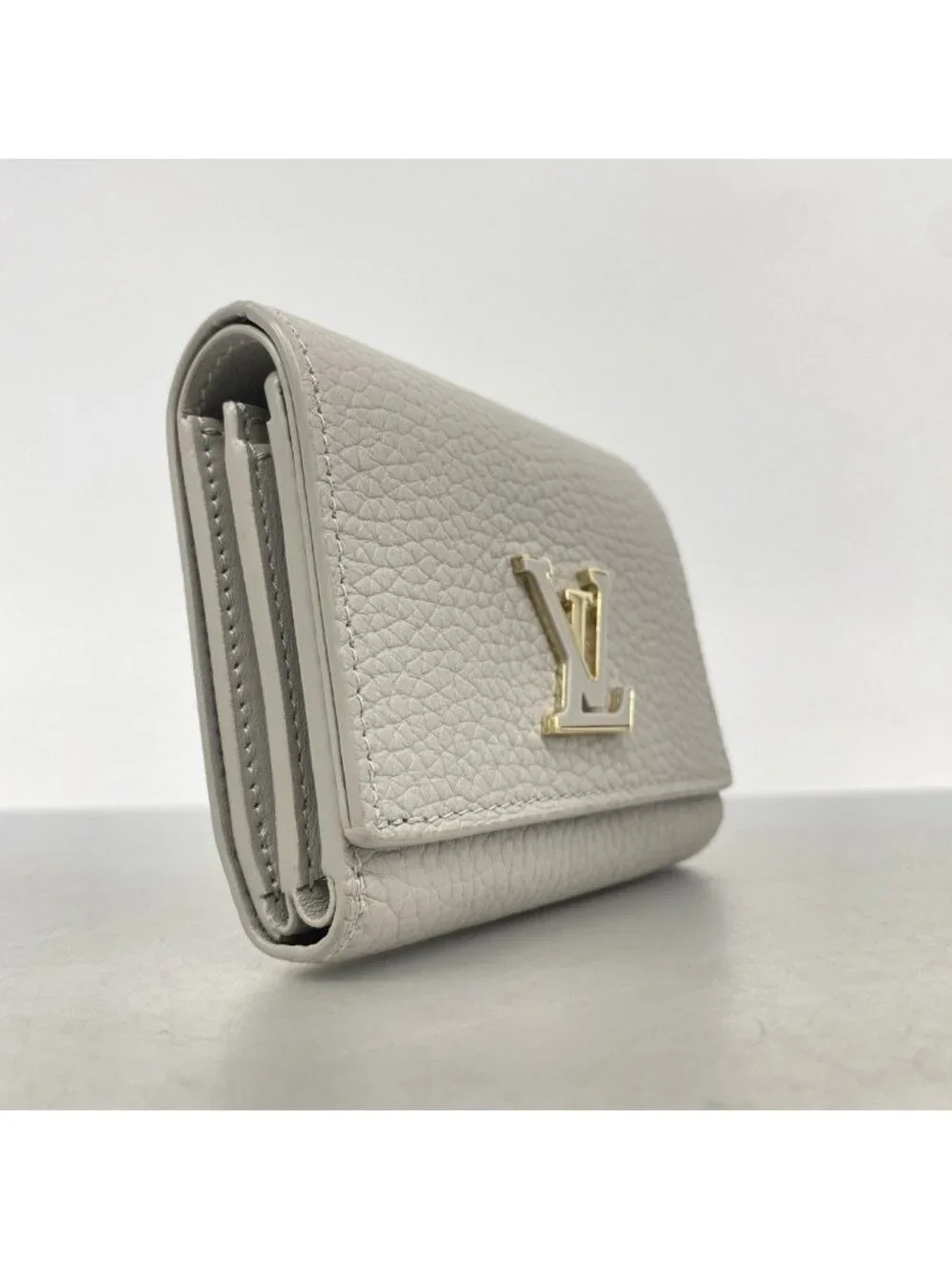 Louis Vuitton Trifold Wallet Portefeuille Capucines Tiny Flint Gray
